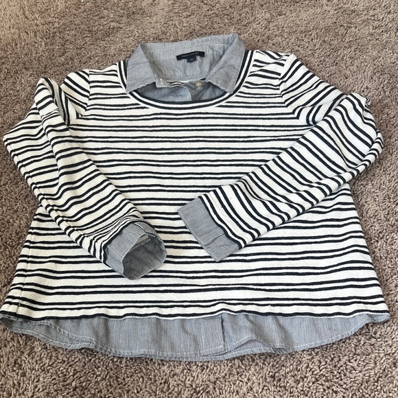 Tommy Hilfiger Tops - Tommy Hilfiger Women's Striped Sweater in Navy and White